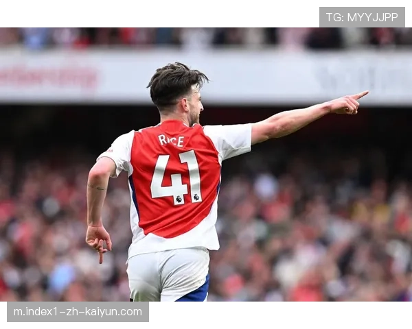 马丁内利劲射中横梁，阿森纳边锋错失客场领先良机